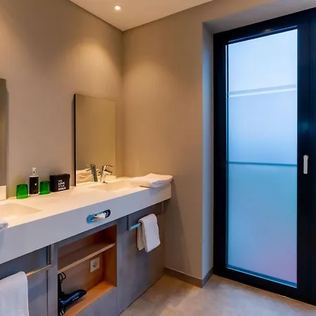 Hotel Elaya 3*